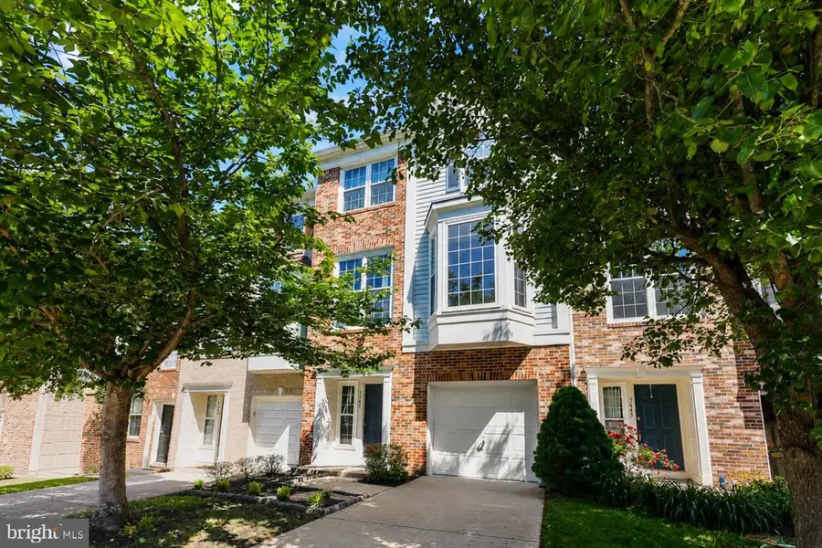 3641 Bracknell Dr, Woodbridge, VA 22192 - #2