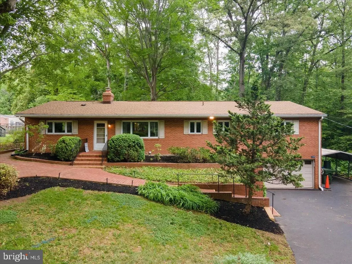 18309 Cabin Rd, Triangle, VA 22172 - #1