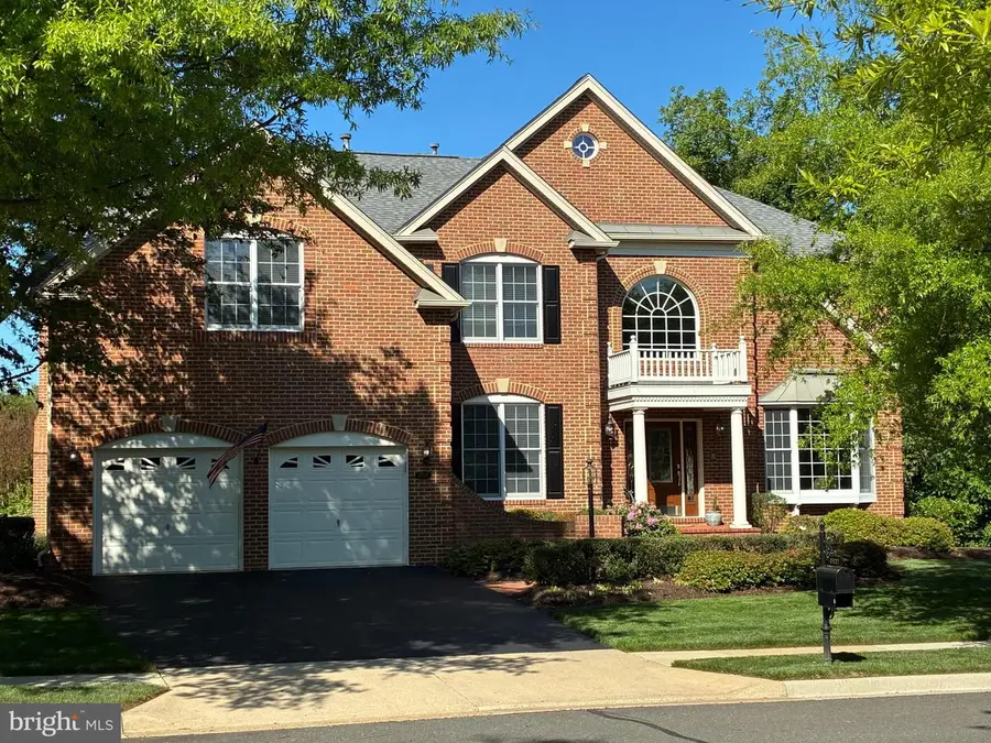 15227 Golf View Dr, Haymarket, VA 20169 - #2
