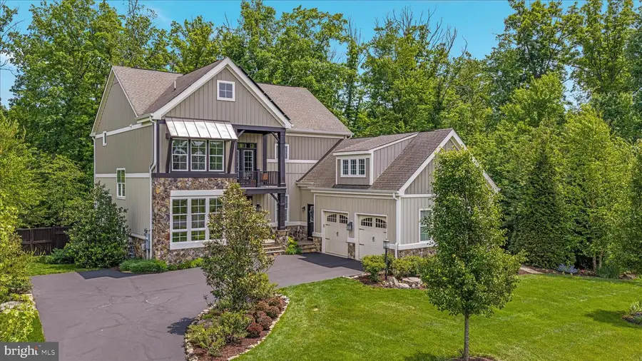8217 Bearhurst Dr, Gainesville, VA 20155 - #2