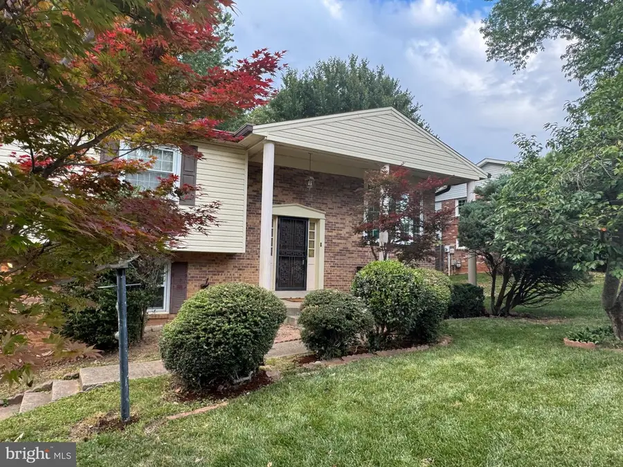4724 Kellogg Dr, Woodbridge, VA 22193 - #2