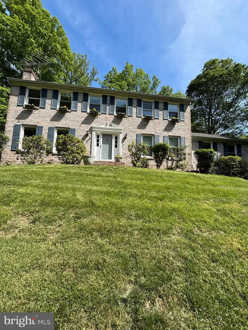10265 Greystone Rd, Manassas, VA 20111 - #1