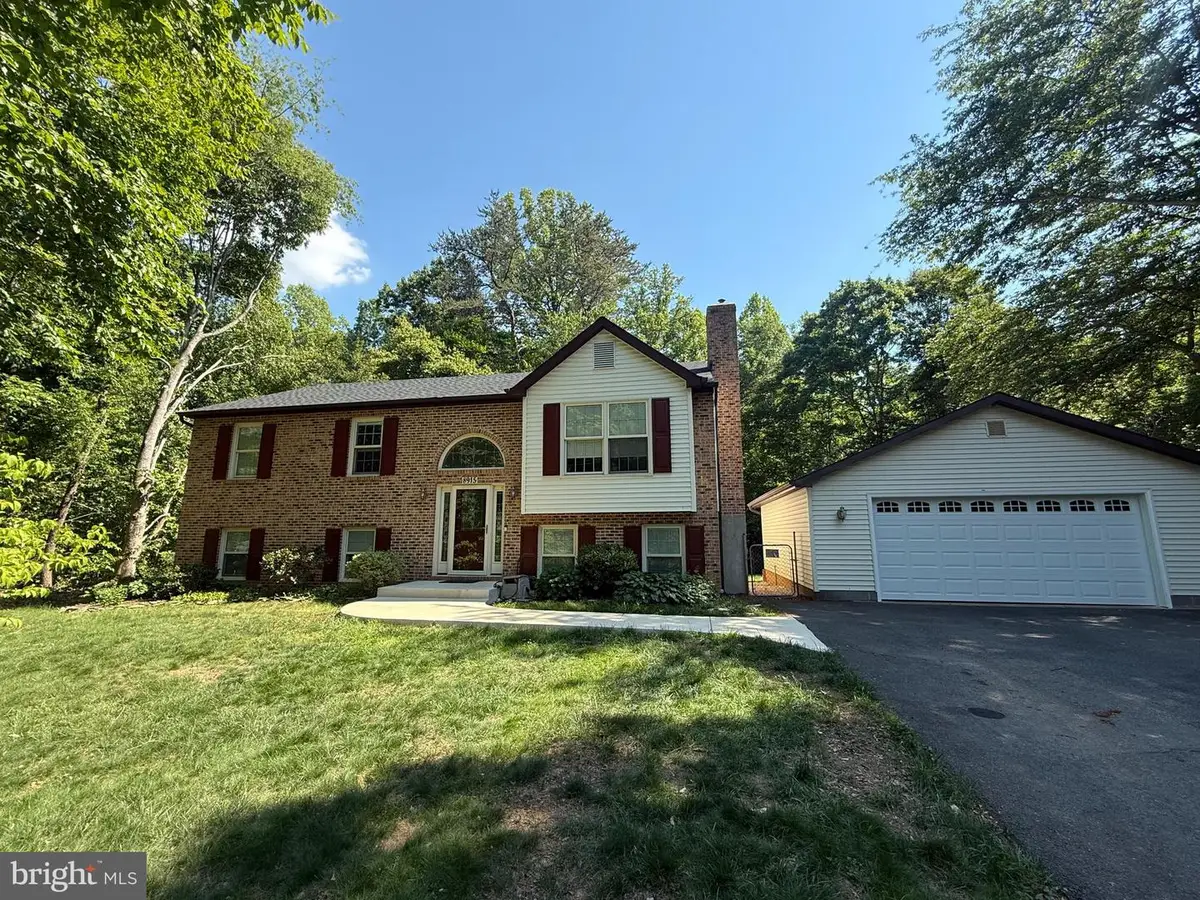 8915 Helen St, Manassas, VA 20112 - #1