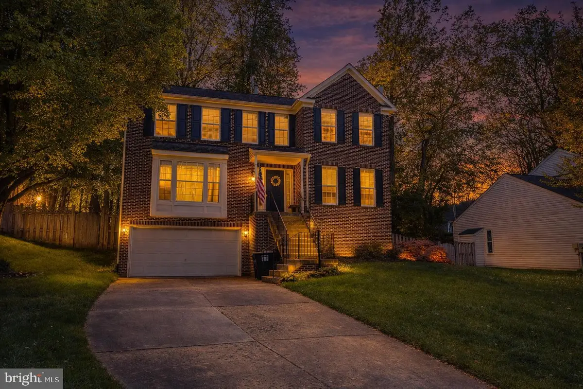 4929 Frishman Ct, Woodbridge, VA 22193 - #1