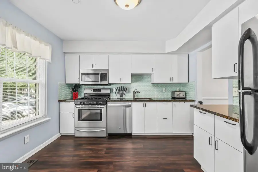 14054 Fallbrook Ln, Woodbridge, VA 22193 - #3
