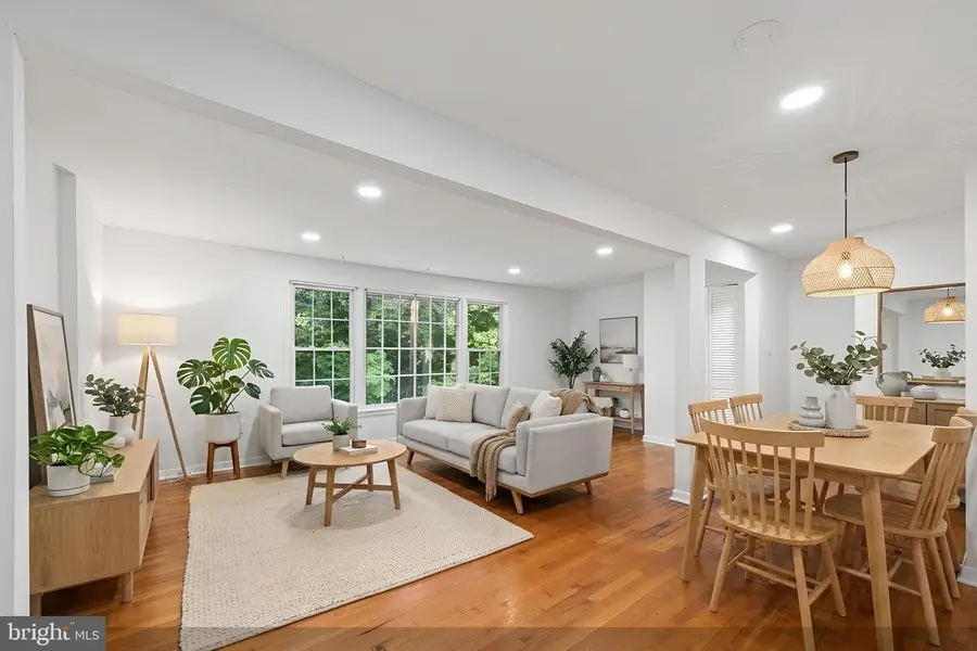 1403 Deerfield Ln, Woodbridge, VA 22191 - #3