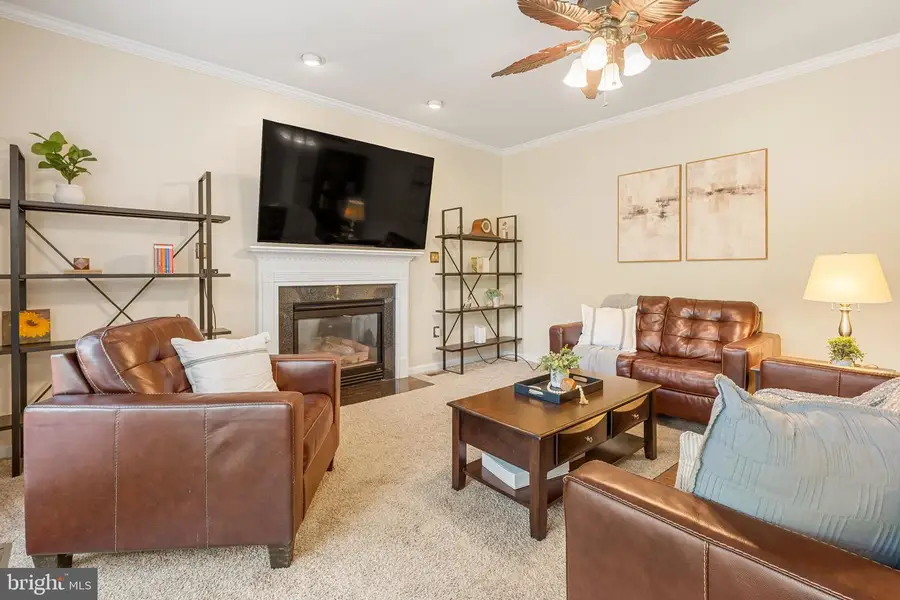 5301 Gunston Hall Dr, Woodbridge, VA 22193 - #3