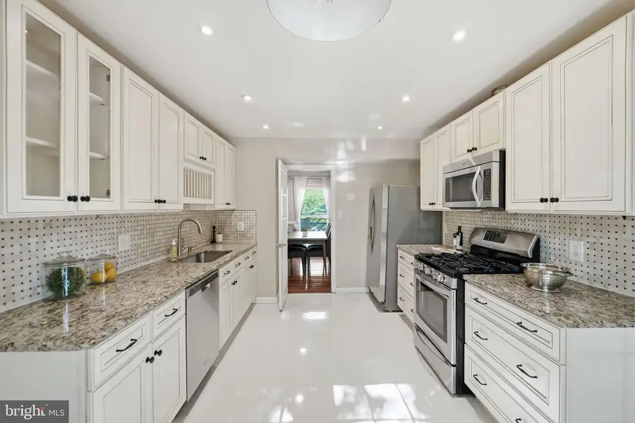 7402 Colton Ln, Manassas, VA 20109 - #3