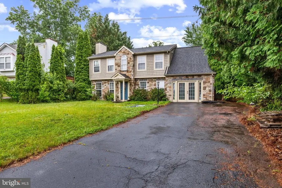 5797 Rockcliff Ln, Woodbridge, VA 22193 - #3