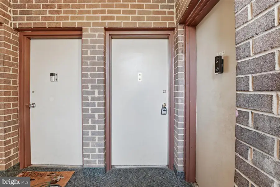 1550 Renate Dr #203, Woodbridge, VA 22192 - #3