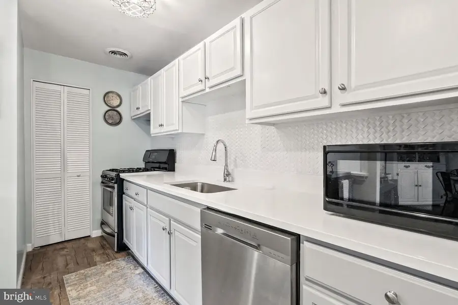 12717 Gordon Blvd #120, Woodbridge, VA 22192 - #3
