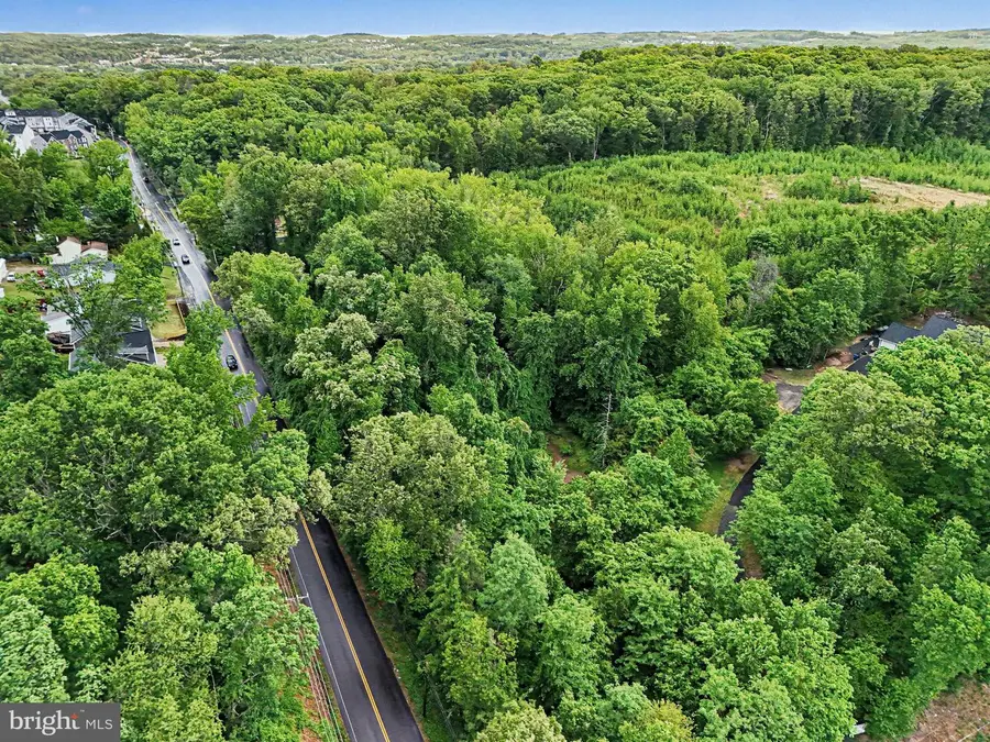 18559 Old Triangle Rd, Triangle, VA 22172 - #3
