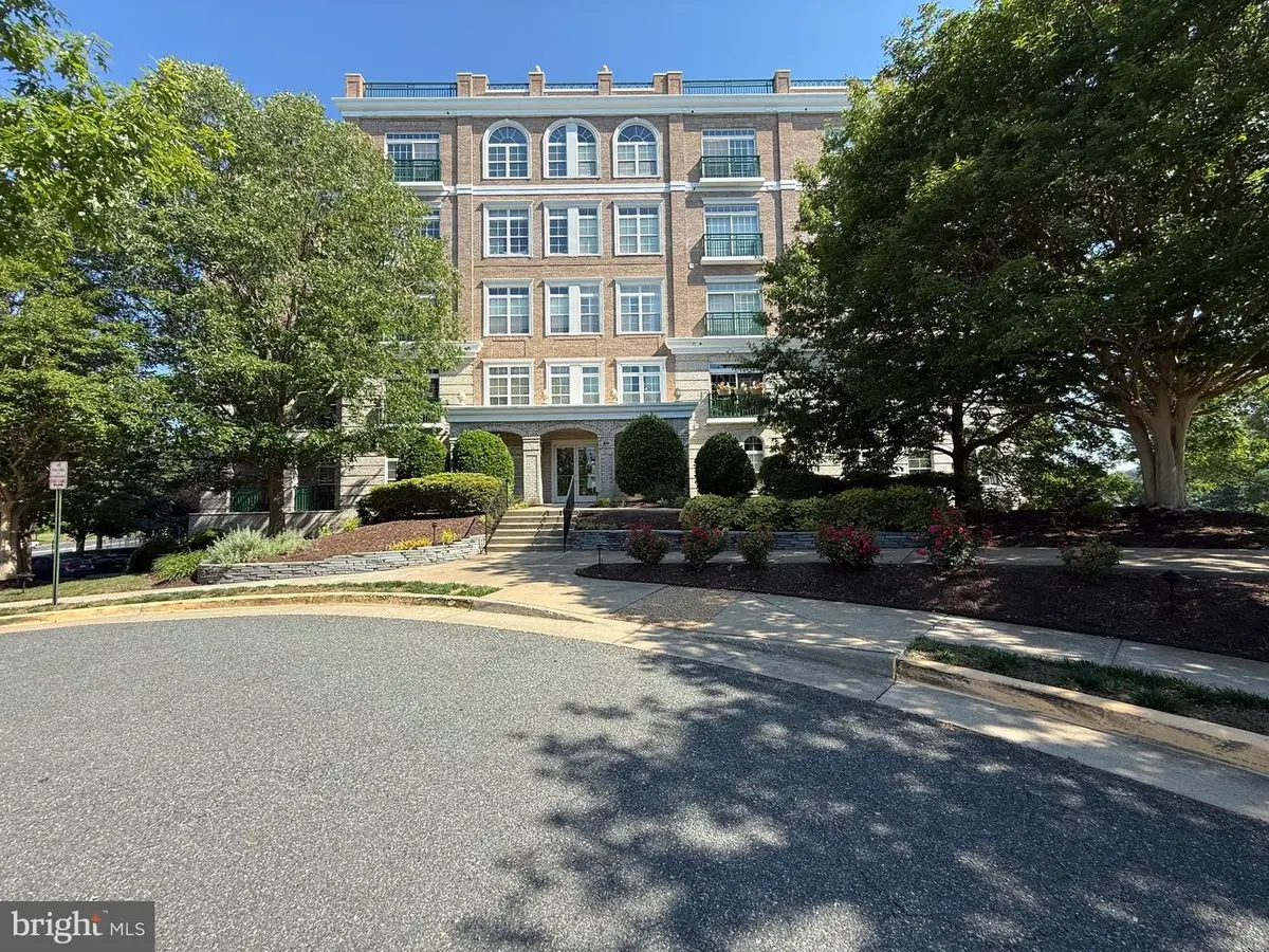 830 Belmont Bay Dr #406, Woodbridge, VA 22191 - #1
