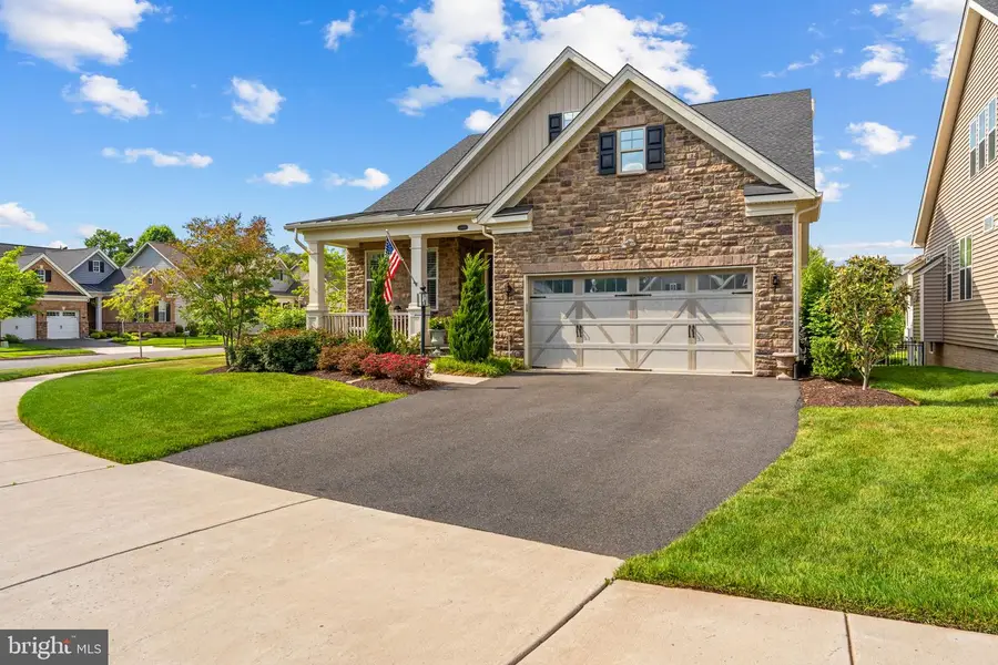 6165 Chancellorsville Dr, Gainesville, VA 20155 - #3