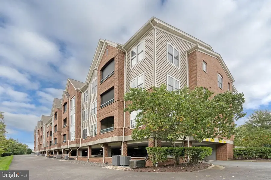 13891 Chelmsford Dr #304, Gainesville, VA 20155 - #2