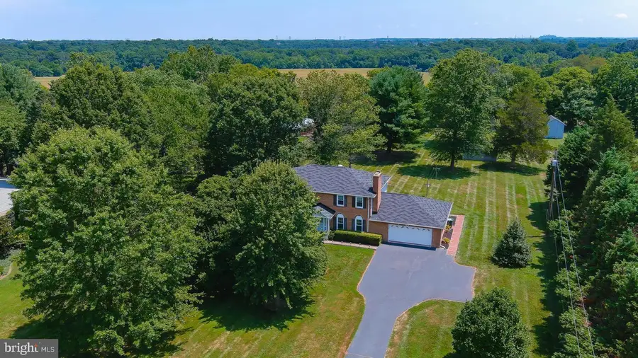 2611 Alvey Dr, Haymarket, VA 20169 - #2