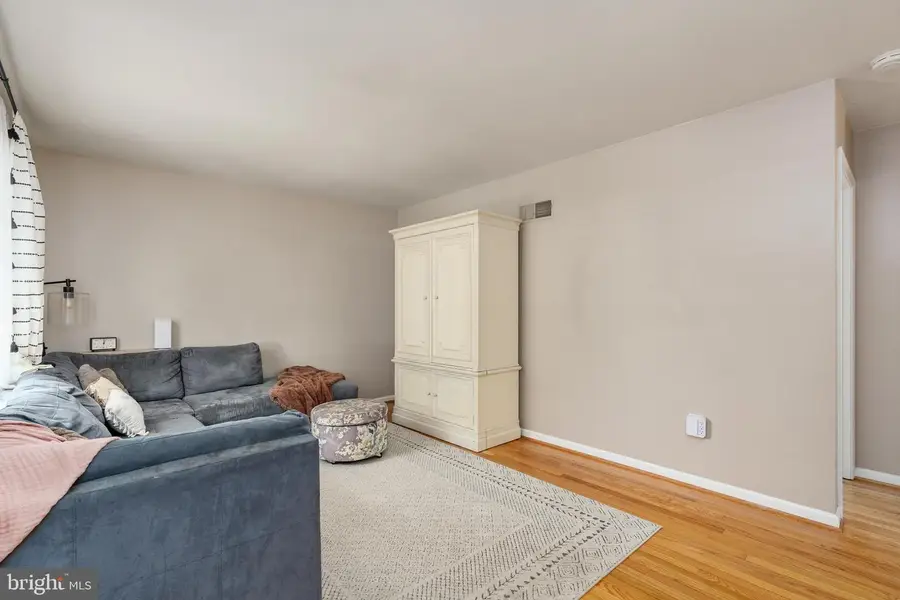 4521 Kingsley Rd, Woodbridge, VA 22193 - #3