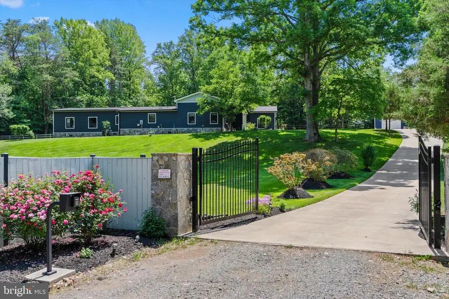 6413 Davis Ford Rd, Manassas, VA 20111 - #2