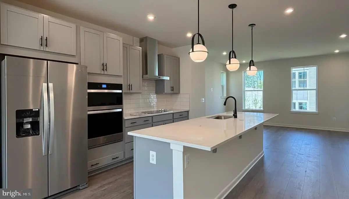 18024 Alicia Ave, Dumfries, VA 22026 - #1