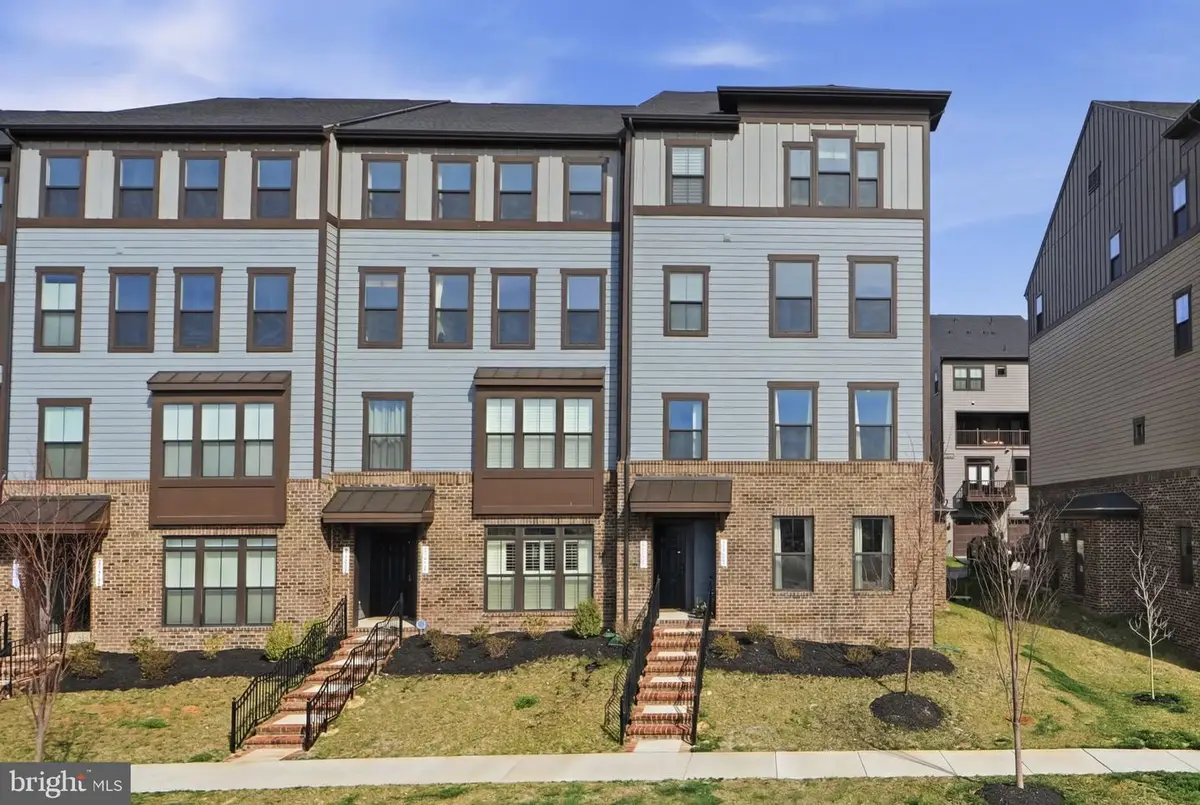 1670 Kirkman St, Dumfries, VA 22026 - #1