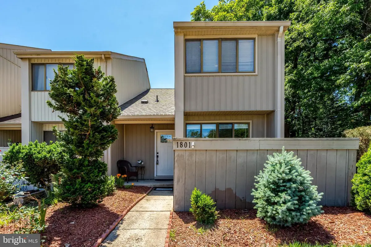 1801 Powder Horn Ter, Woodbridge, VA 22191 - #1