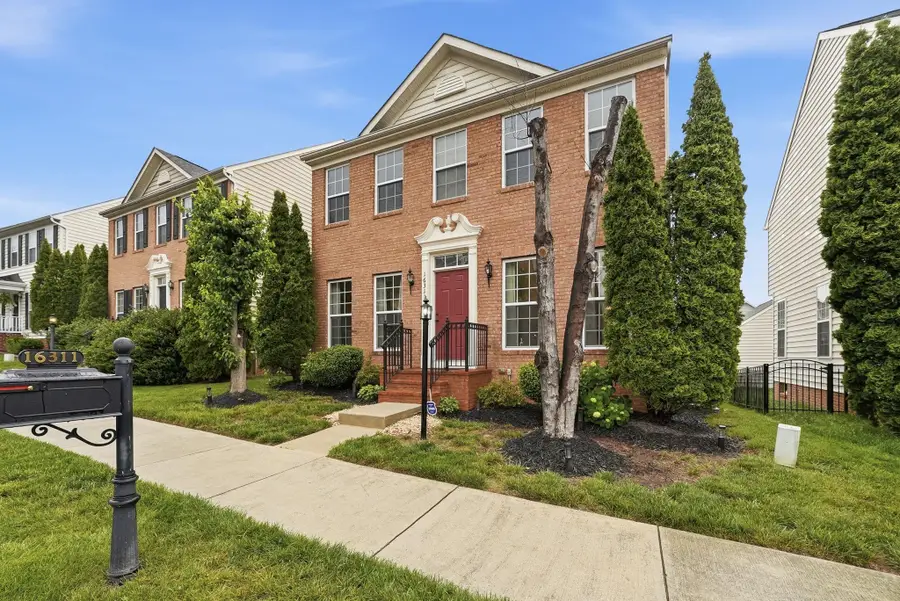 16311 Catenary Dr, Woodbridge, VA 22191 - #2