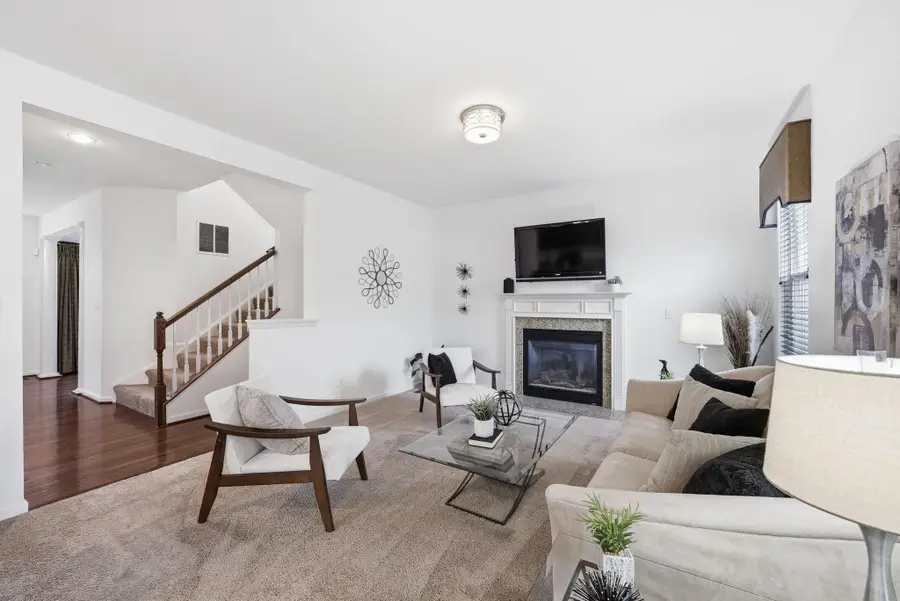 16311 Catenary Dr, Woodbridge, VA 22191 - #3
