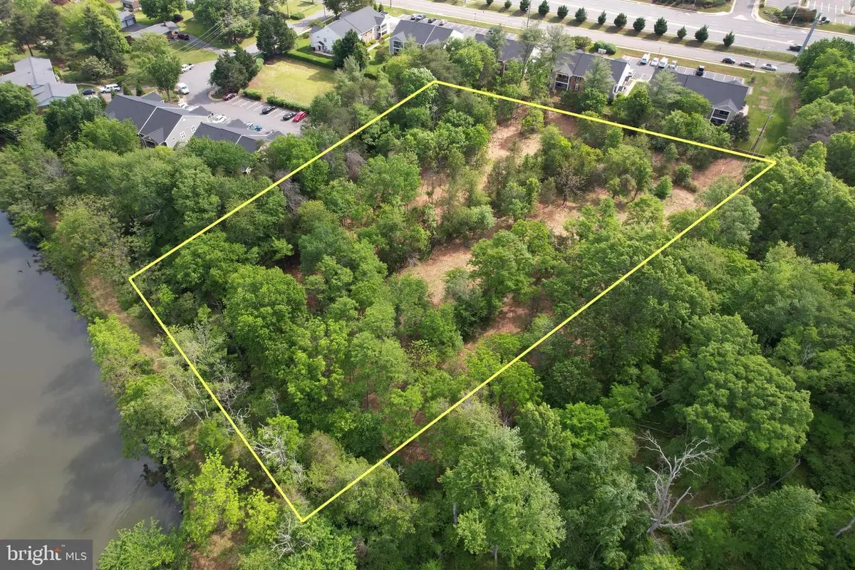 7812 Linton Hall Rd, Gainesville, VA 20155 - #1