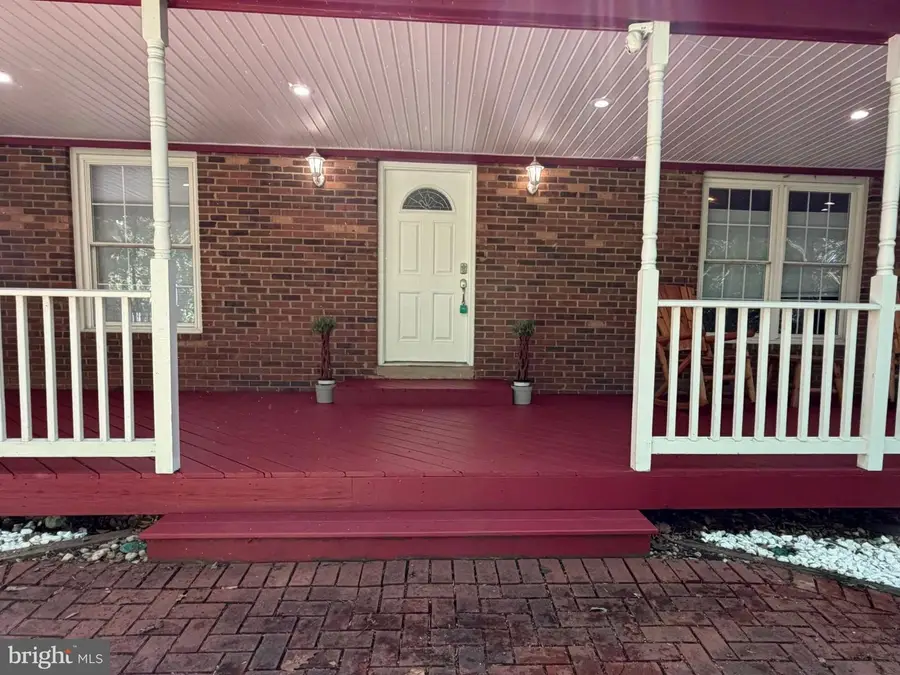10829 Moore Dr, Manassas, VA 20111 - #3