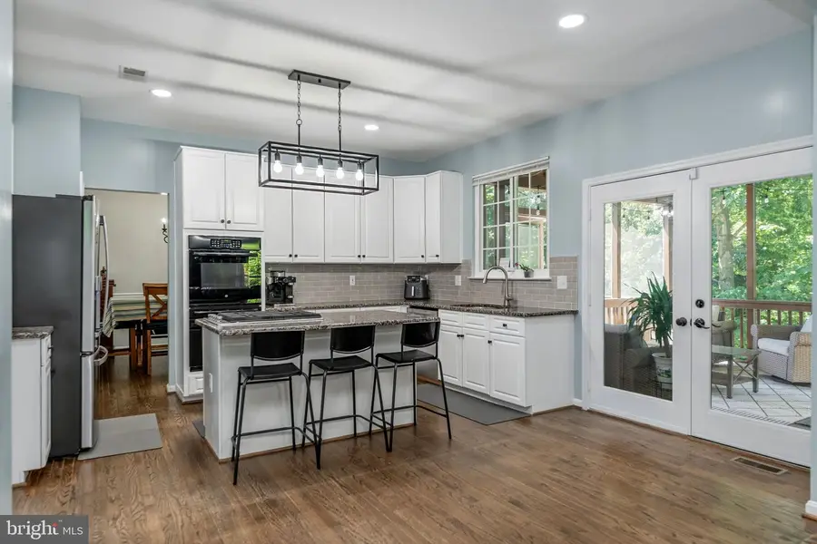15530 Wheatfield Rd, Woodbridge, VA 22193 - #2