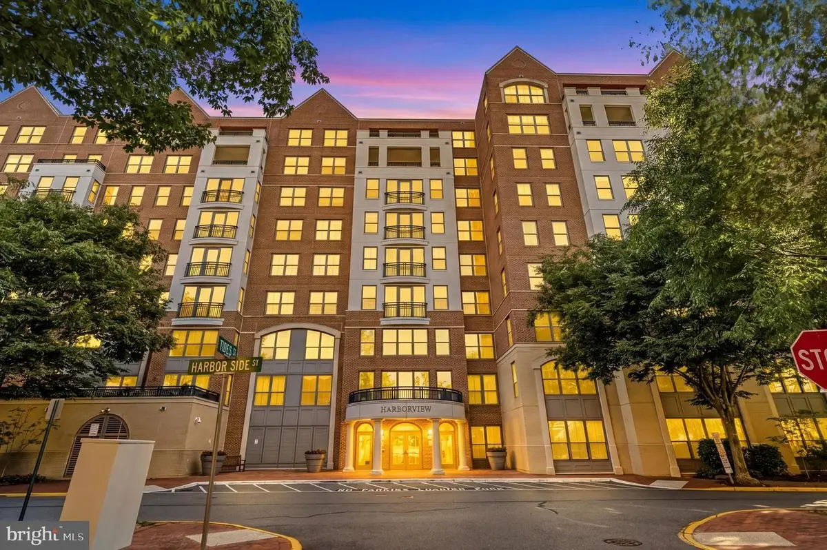 485 Harbor Side St #206, Woodbridge, VA 22191 - #1