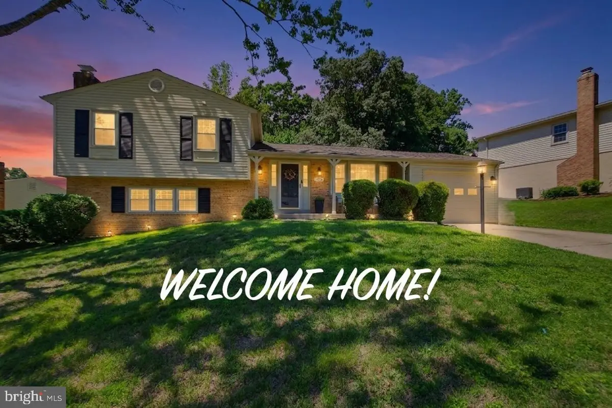 11866 Catoctin Dr, Woodbridge, VA 22192 - #1