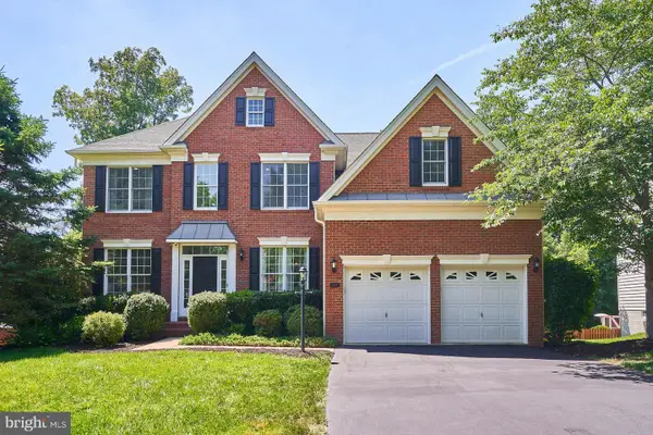 5778 Solheim Cup Dr, HAYMARKET, VA 20169