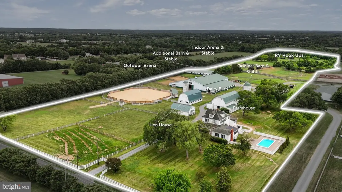 11605 Parkgate Dr, Nokesville, VA 20181 - #1