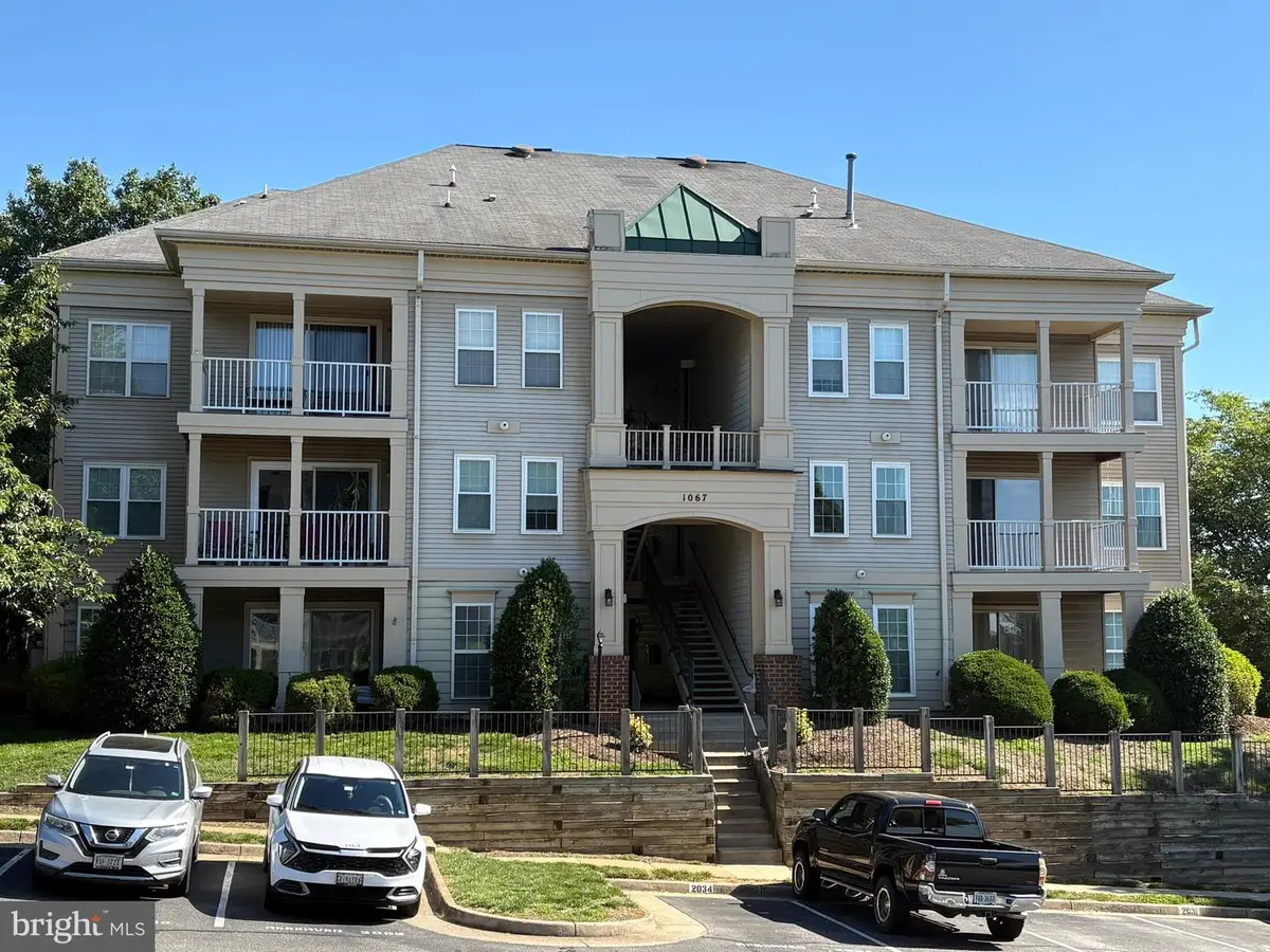 1067 Gardenview Loop #304, Woodbridge, VA 22191 - #1