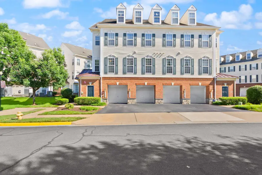 14581 Kylewood Way, Gainesville, VA 20155 - #2