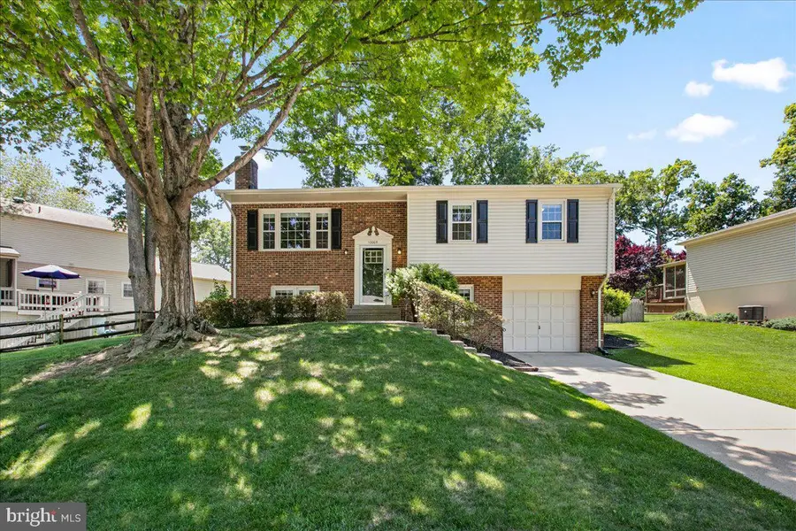 12005 Willowood Dr, Woodbridge, VA 22192 - #2