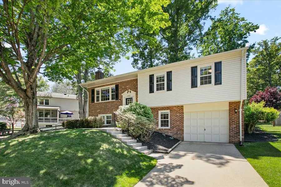 12005 Willowood Dr, Woodbridge, VA 22192 - #3