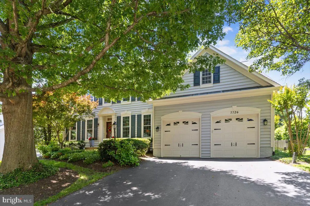 7726 Virginia Oaks Dr, Gainesville, VA 20155 - #1