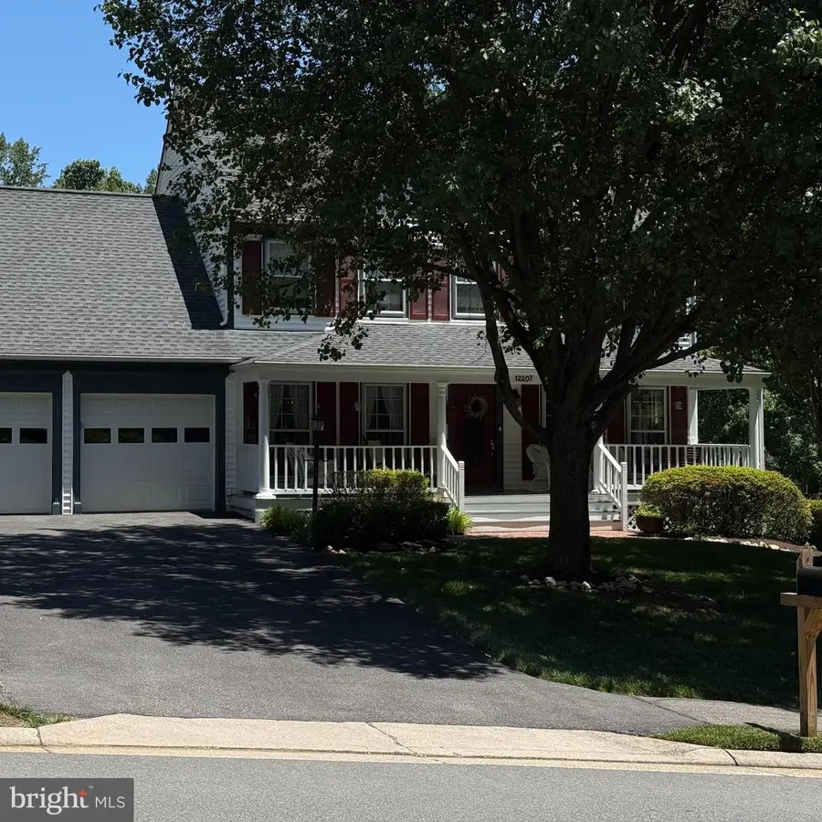 12207 Knightsbridge Dr, Woodbridge, VA 22192 - #2