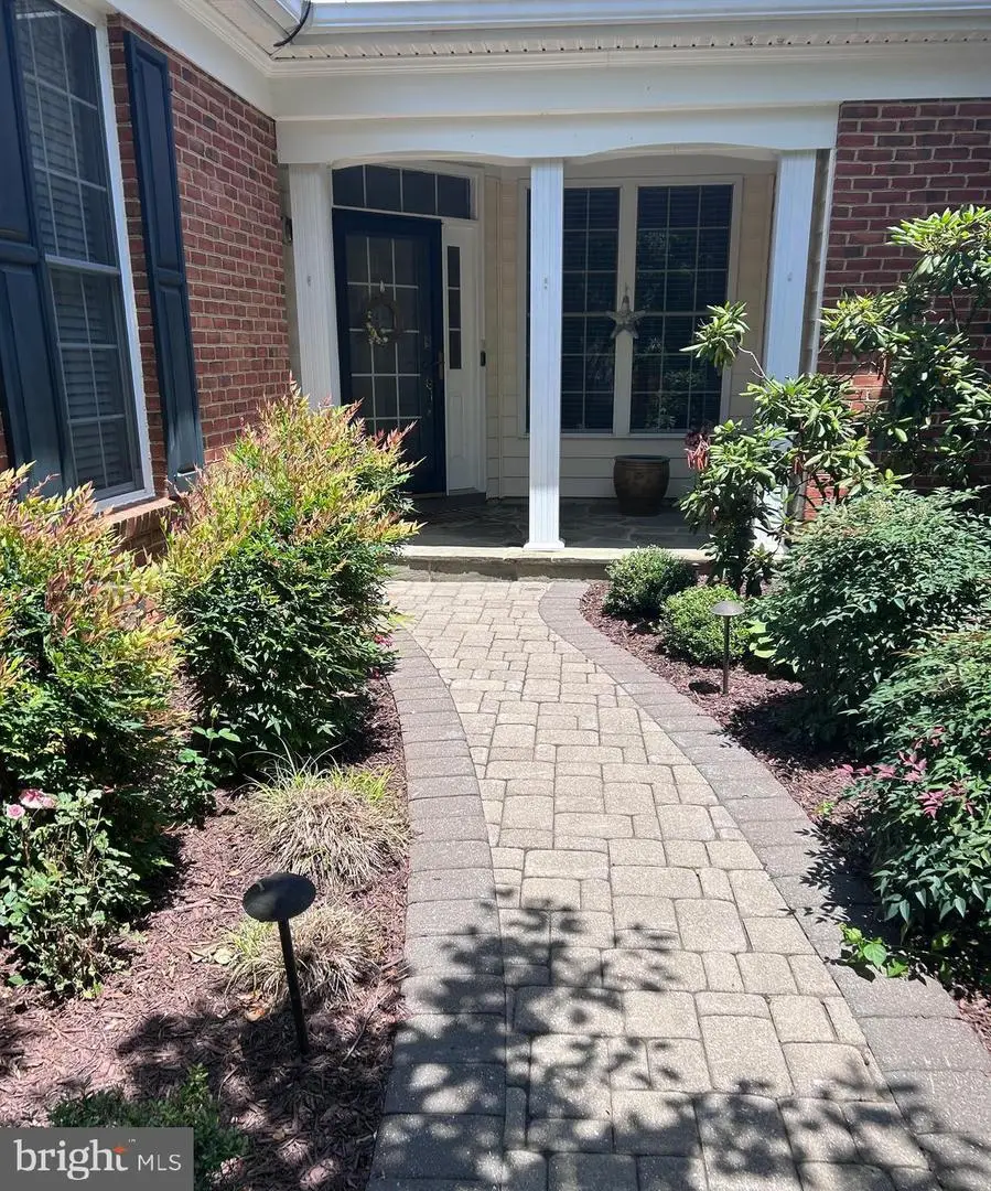 5219 Armour Ct, Haymarket, VA 20169 - #1