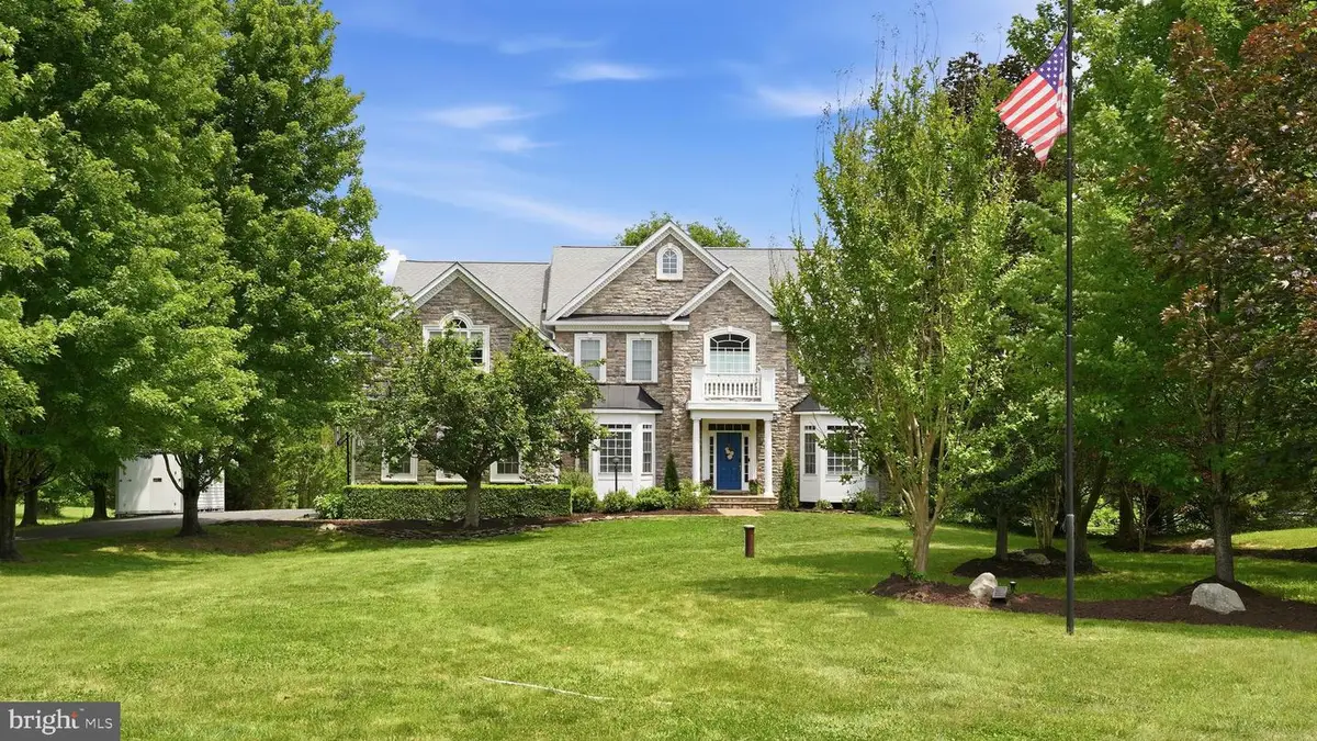 10601 Ausley Ct, Nokesville, VA 20181 - #1