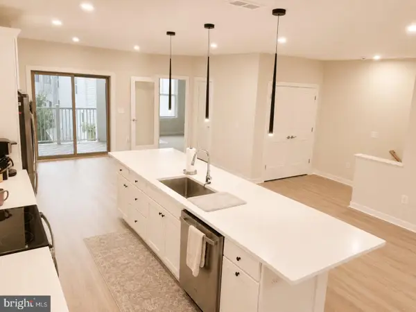 309 Awdry Way #b, MANASSAS PARK, VA 20111