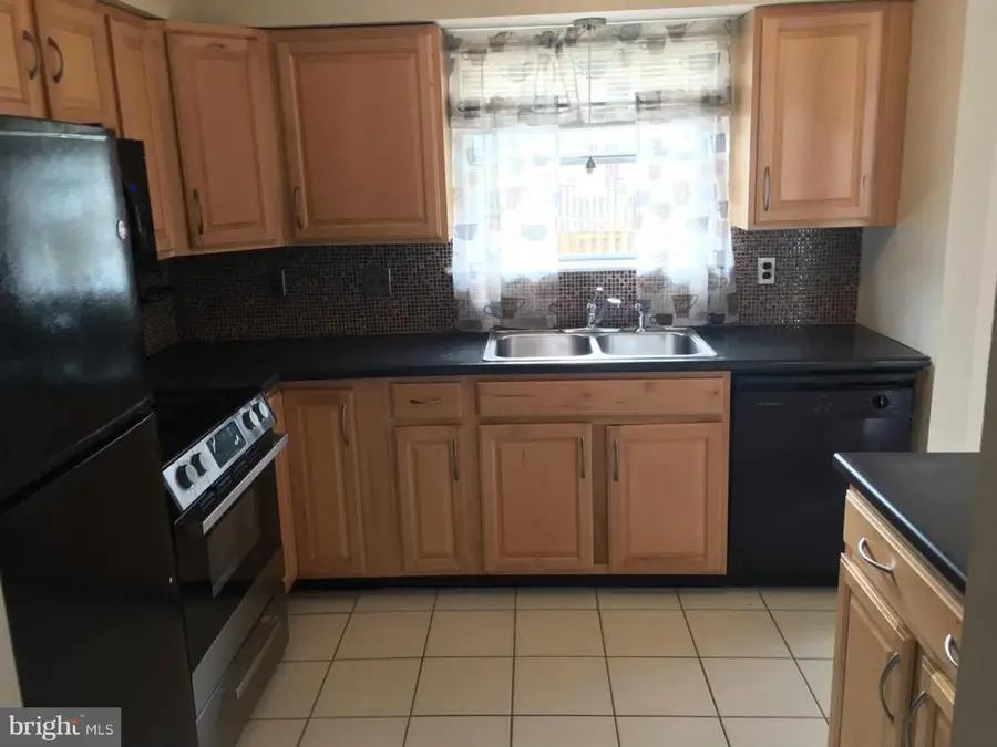 2913 Madeira Ct, Woodbridge, VA 22192 - #2