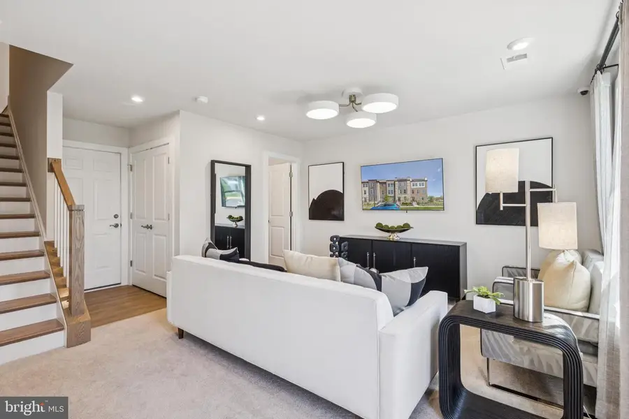 3742 District Dr, Woodbridge, VA 22193 - #3