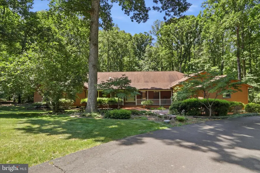 6501 Commonwealth Ct, Manassas, VA 20112 - #2