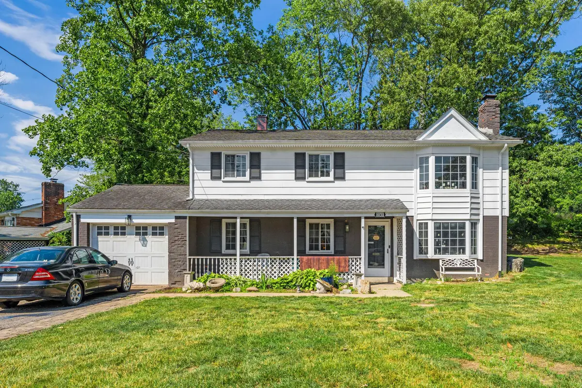 2243 W Longview Dr, Woodbridge, VA 22191 - #1