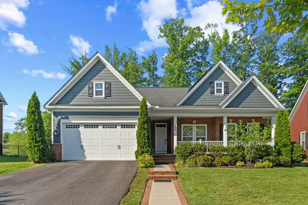 2629 Crossvine Dr, DUMFRIES, VA 22026