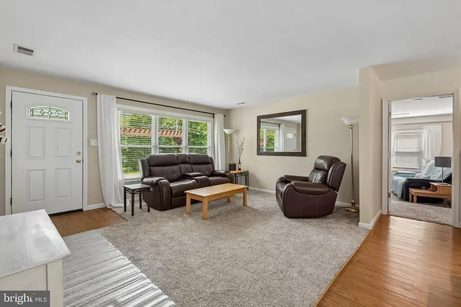 14376 Pine Ln, Woodbridge, VA 22191 - #3
