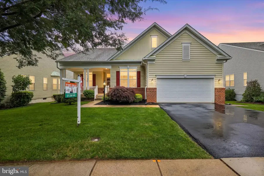 12975 Dunbarton Dr, Bristow, VA 20136 - #2